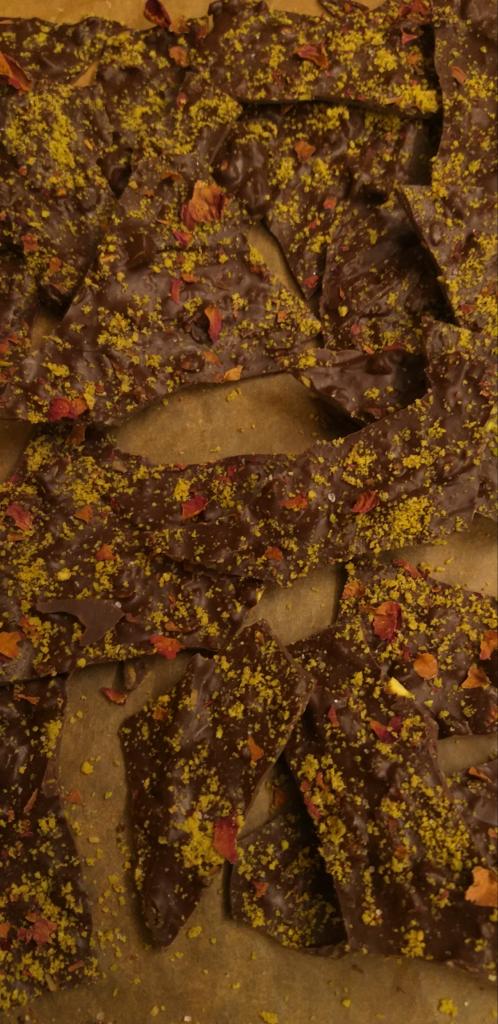 Dark Chocolate Bark Thins with Almonds & Sea Salt